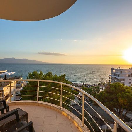 Hotel Sea Breeze ซารานเดอ ภายนอก รูปภาพ