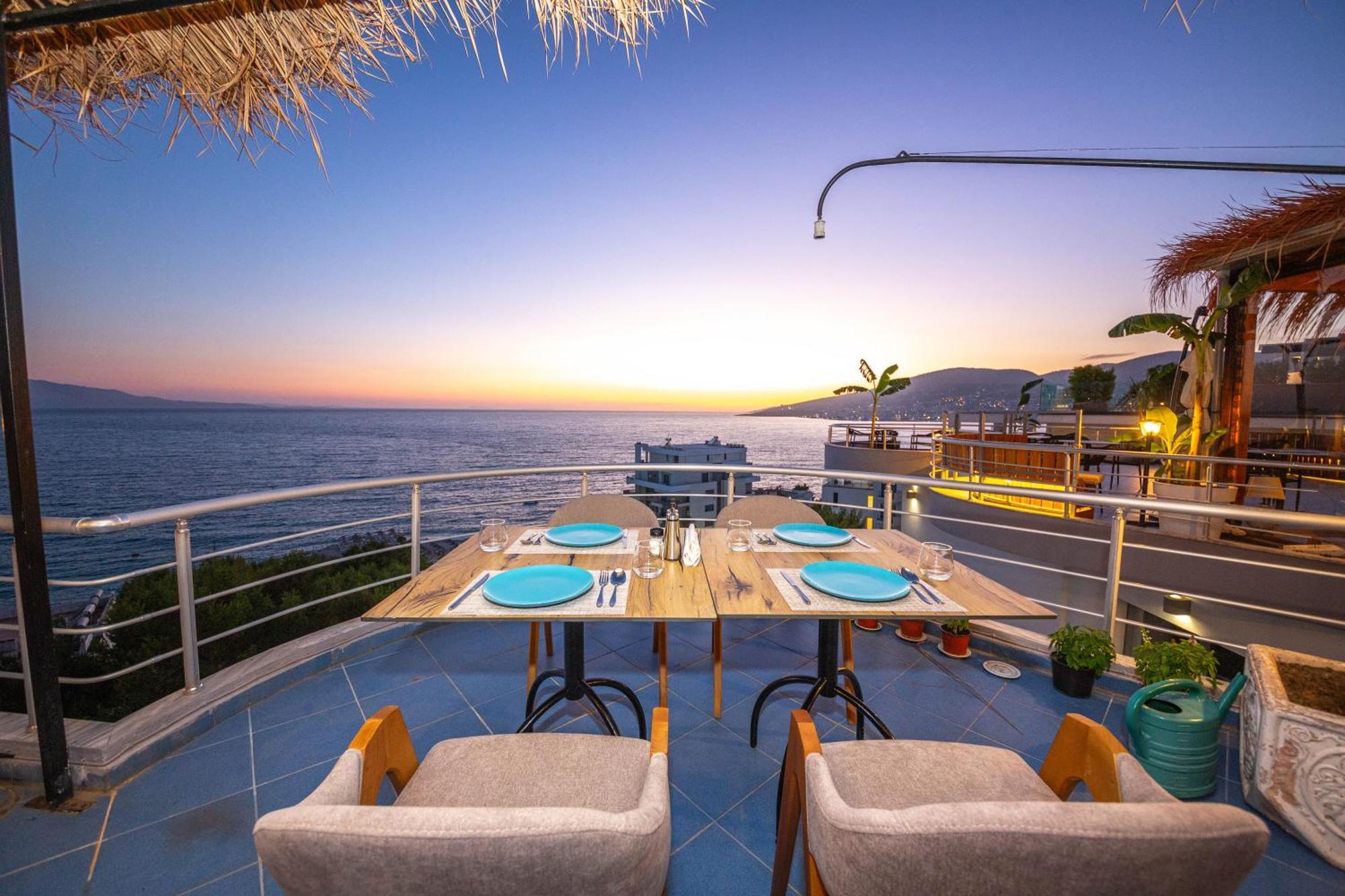 Hotel Sea Breeze ซารานเดอ ภายนอก รูปภาพ