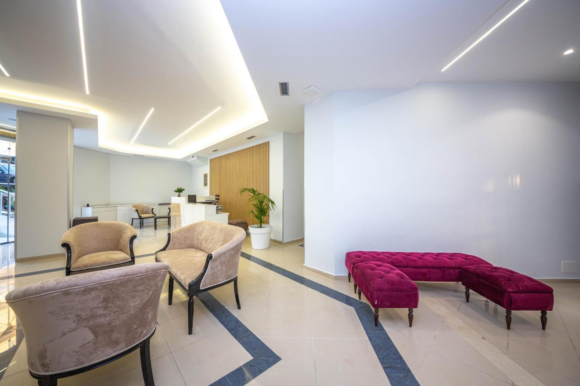 Hotel Sea Breeze ซารานเดอ ภายนอก รูปภาพ